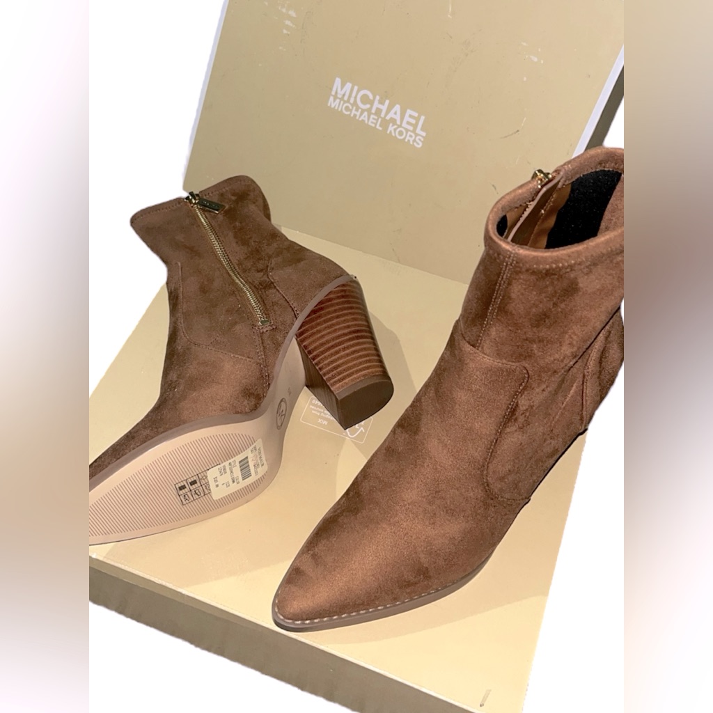 Michael Michael Kors Dover Suede Booties! New In Box Size 6w